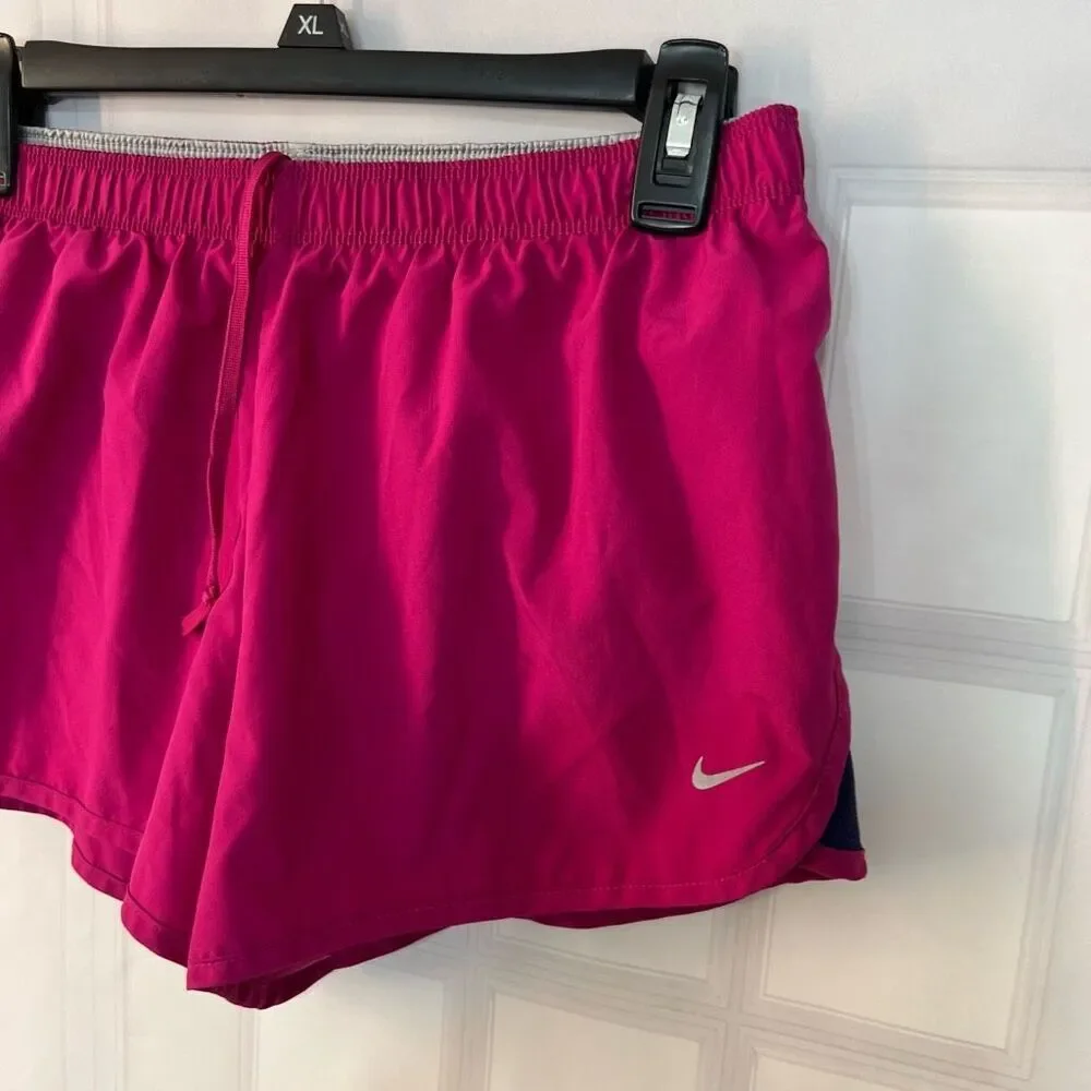 🔥🔥5 for $25🔥🔥 Nike dri-fit magenta lined running shorts size medium